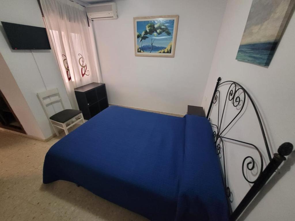 Hostal Mediterraneo Torre Del Mar Exterior photo