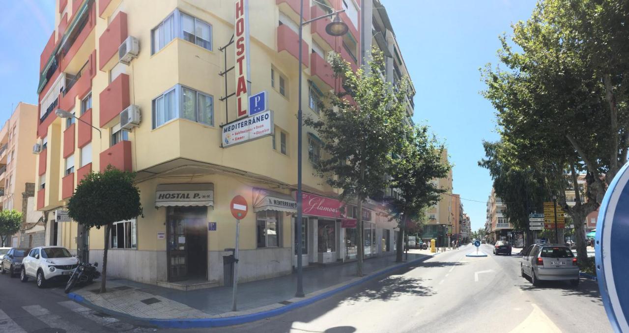 Hostal Mediterraneo Torre Del Mar Exterior photo